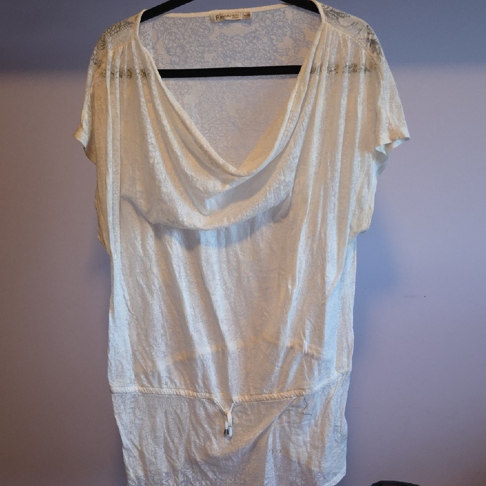 Revolution Cream Lace V-Neck Top